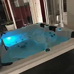 Loft 11 Personnes Sauna Jacuzzi Mouscron