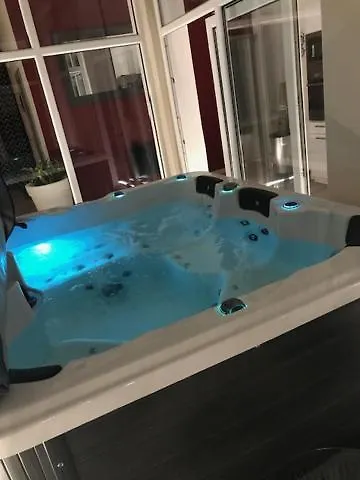 Loft 11 Personnes Sauna Jacuzzi Mouscron